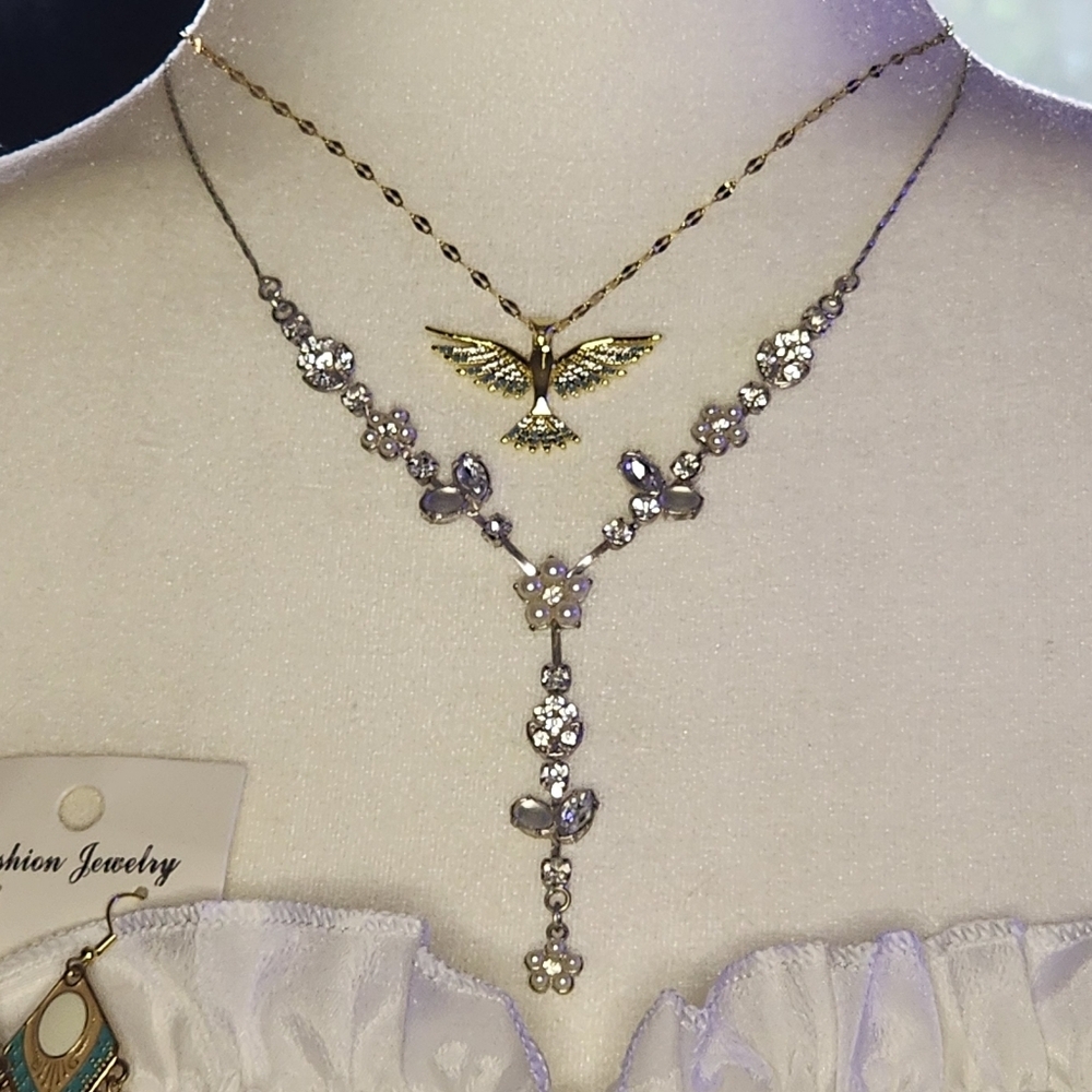 *CLEARANCE* Junior's Dress + Accessories - Picture 5 of 11